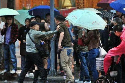 兴化吃瓜群众事件视频,网络围观下的社会现象解析