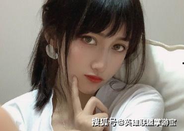 主持人吃瓜事件真相视频,真相视频曝光背后的惊人内幕