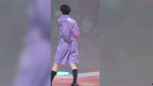 美娜奥运现场吃瓜视频,揭秘赛场幕后趣闻