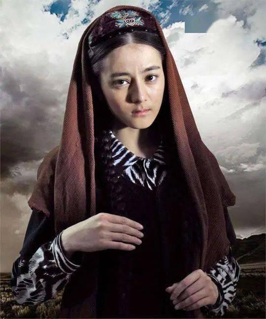 阿娜尔罕吃瓜视频,揭秘娱乐圈幕后故事